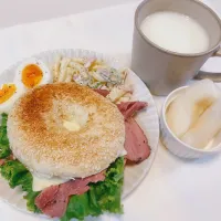 ベーグルでお昼ごはん|emaさん