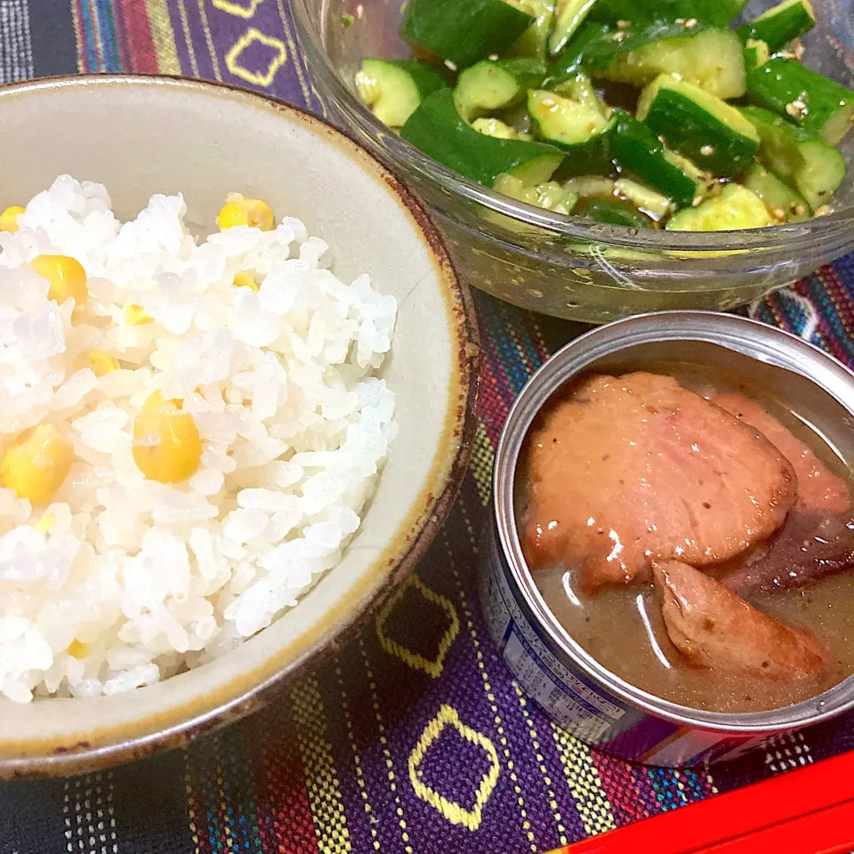 無限コーンバターご飯と無限きゅうり|こじゅわいさん