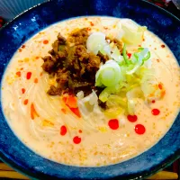 Snapdishの料理写真:✩.*˚ゴマだれ肉味噌牛乳そうめん