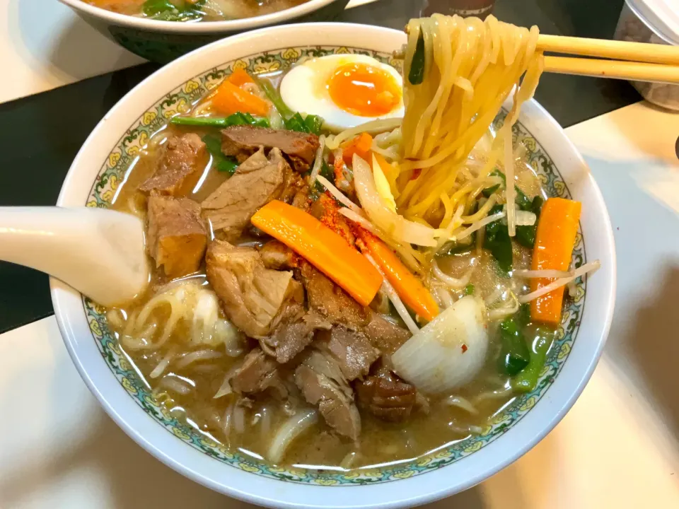 コロコロ手作りチャーシュー入りの味噌ラーメン|Takeshi  Nagakiさん