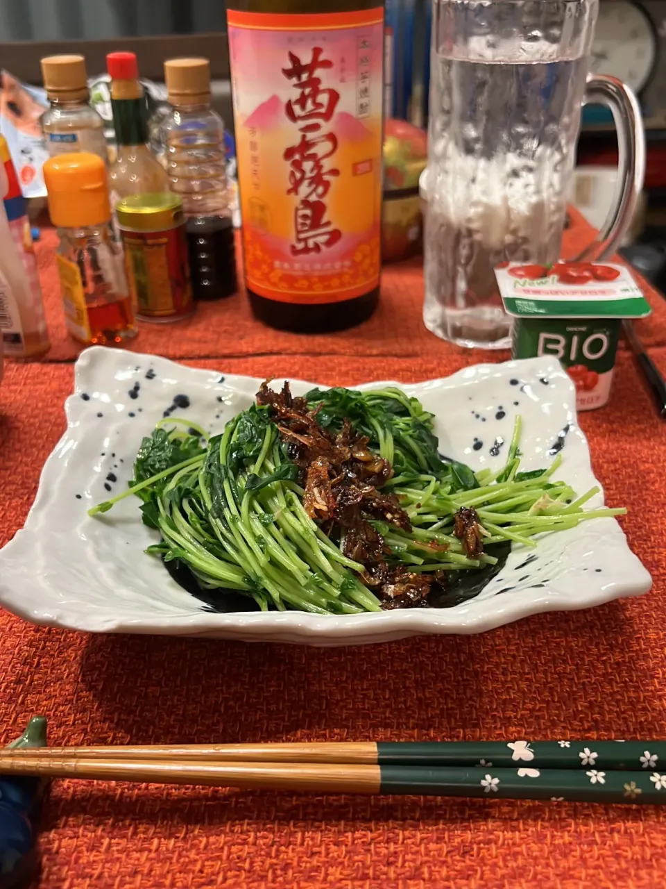 Snapdishの料理写真:豆苗の湯引き|くろさん