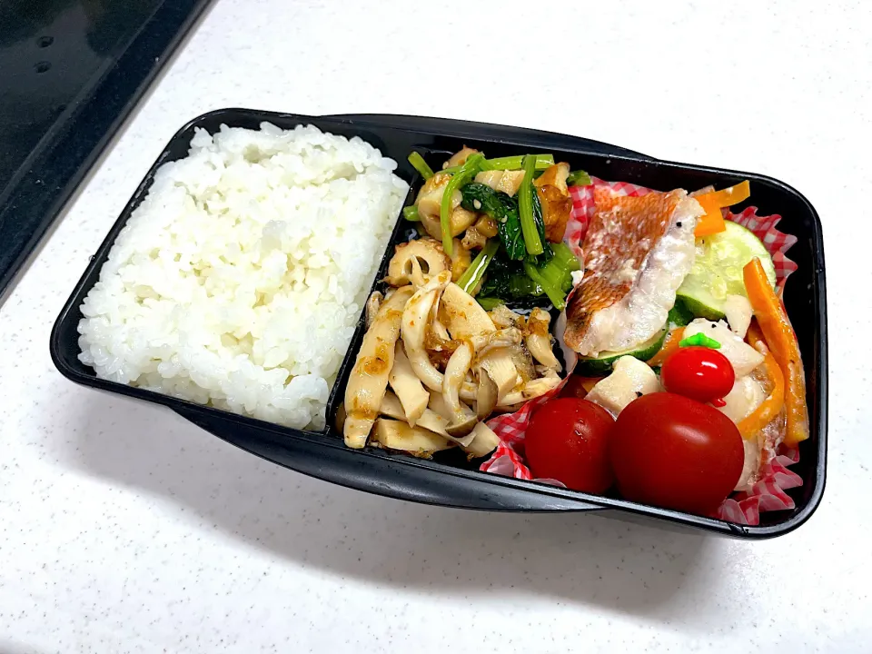 8/8 旦那弁当⁂赤魚の瀬戸内レモンソテー弁当|ゆさん