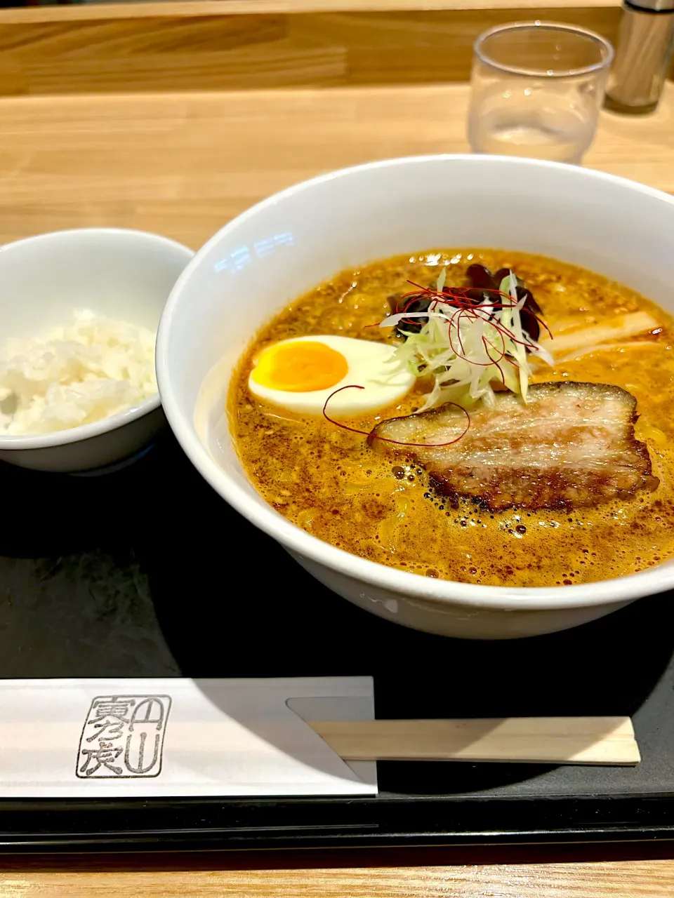 Snapdishの料理写真:【外食】8/8のお昼ごはん~とらのこラーメン（こってり）~|ゆかｕさん