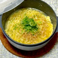 Snapdishの料理写真:インスタントラーメン|mimiさん