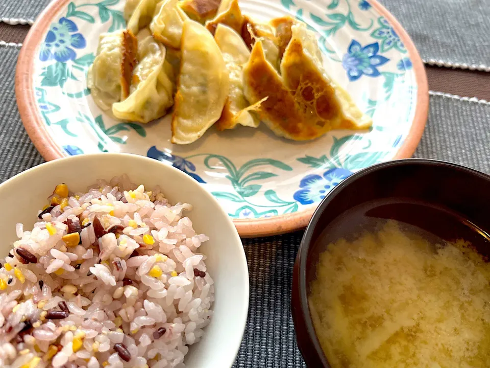 餃子(わずかばかりのハネ)|きなこさん