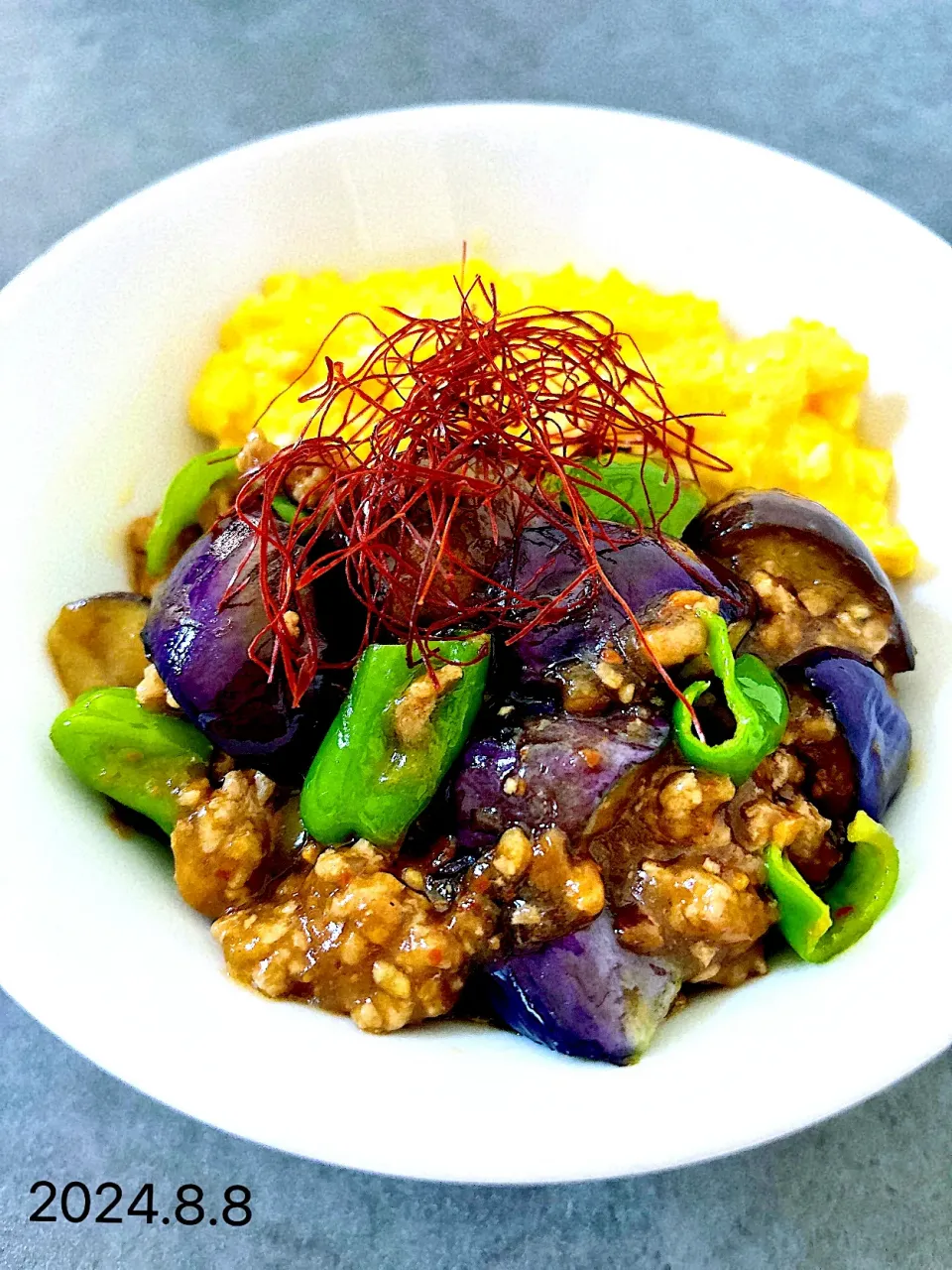 麻婆茄子とろ玉丼|オーロラさん