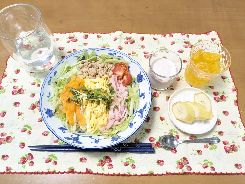 子どもが作ったサラダそうめんランチ♥|みちゅあしさん