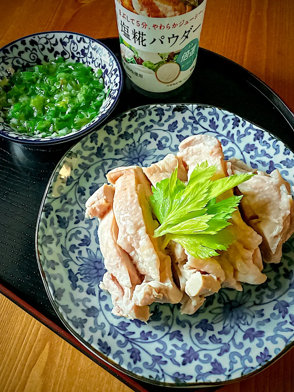 まる(丸大豆)さんの料理 塩糀パウダーで作る茹で鶏 白切鸡|にゃんぺこさん