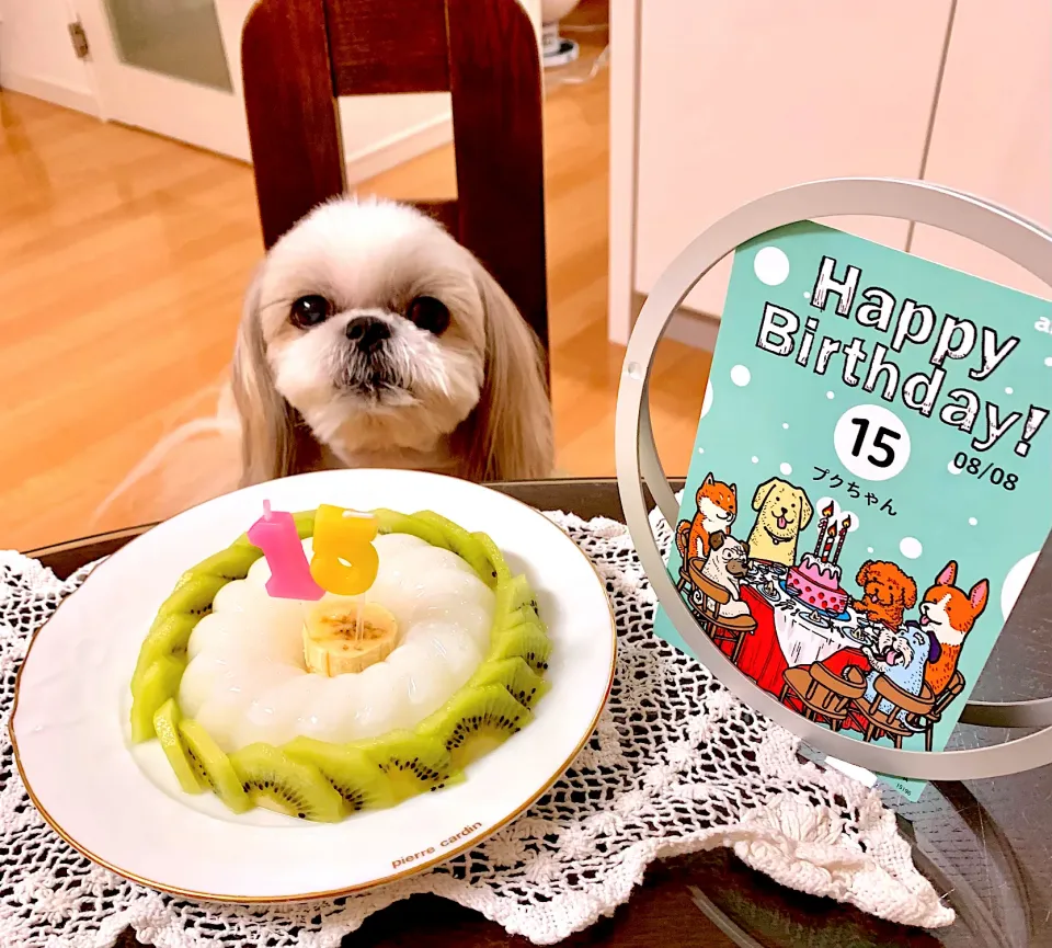 Snapdishの料理写真:プクの誕生日ケーキ🎂|プクママさん