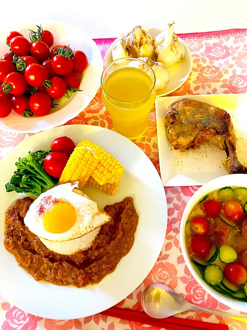 今日も、朝からスパイスカレー💪💦骨付き鶏肉も焼きました^ - ^満腹です笑笑|HAMI69さん