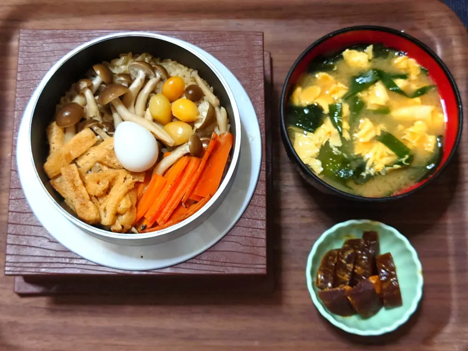 今日の朝ごはん（五目釜飯にニラと卵のみそ汁、奈良漬）|Mars＠釜飯作り研究中さん