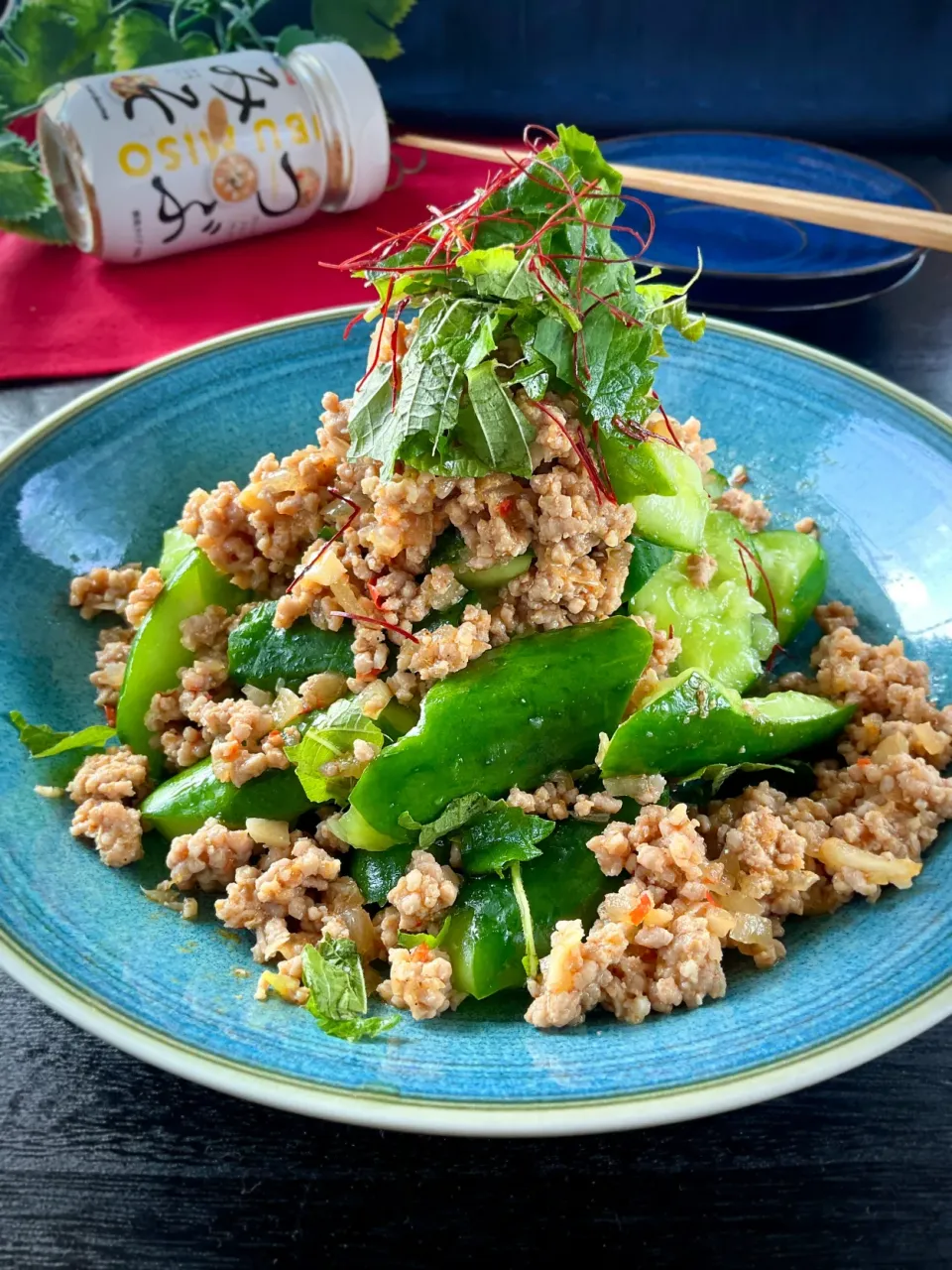 つぶみそ肉そぼろのっけ☆叩ききゅうり|スイーツポテトさん