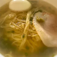 Snapdishの料理写真:出汁塩ラーメン|へろへろさん