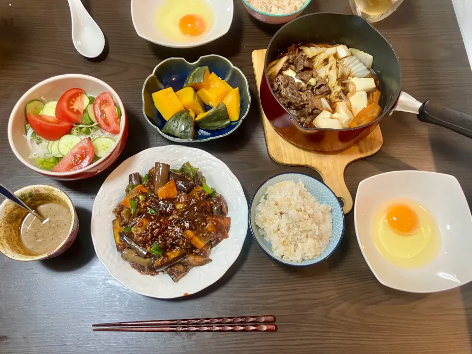 ⚫︎ミニすき焼き
⚫︎麻婆茄子
⚫︎蒸しかぼちゃ
⚫︎野菜サラダ 手作りゴマドレッシング付
⚫︎玄米50%ライス|tatsuponさん