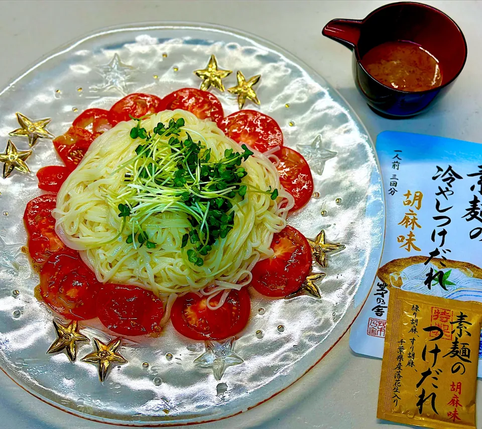 氷見うどんを素麺つゆで…|にゃあ（芸名）さん