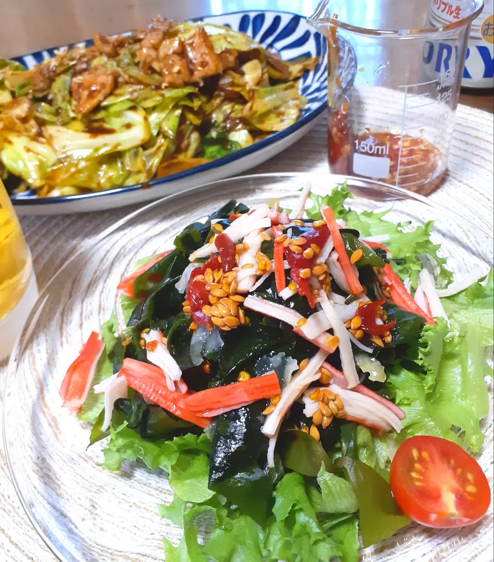 Snapdishの料理写真:海藻サラダ🥗
　ナンプリックナンプラーとローストアマニのドレッシングで～✴️|びせんさん