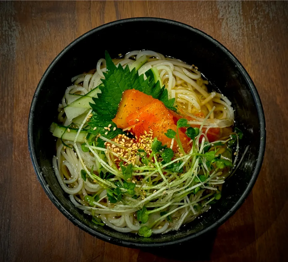 Snapdishの料理写真:マグロのユッケそうめん|半田手延べそうめんの店 阿波や壱兆さん