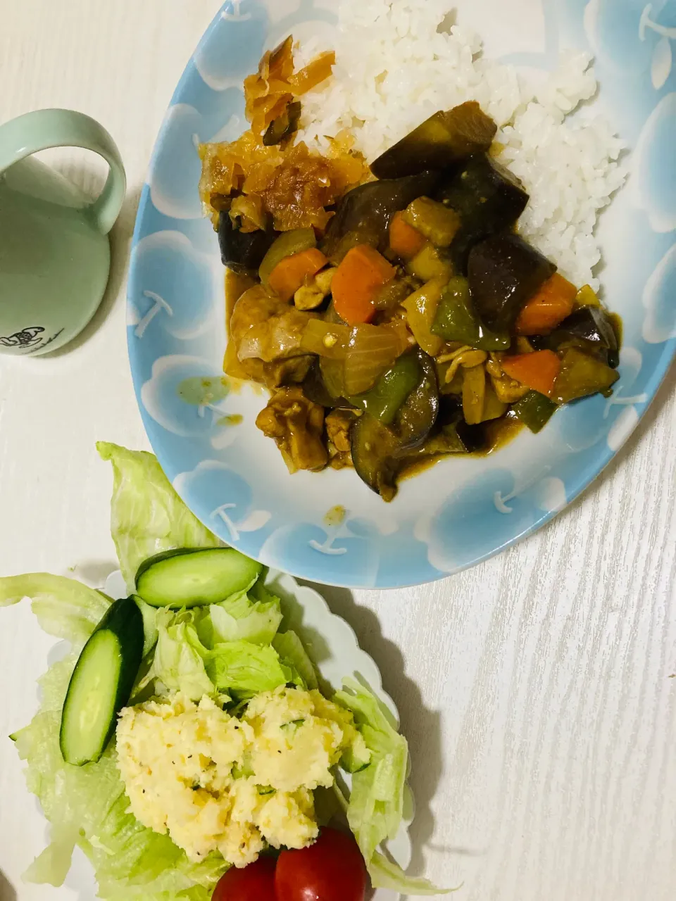 夏野菜カレーとポテサラ|きのこさん