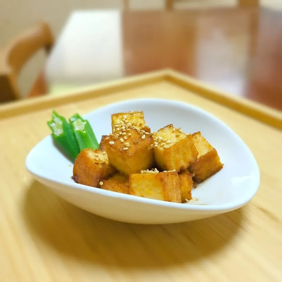 厚揚げのピリ辛炒め

体が軽くなる大豆たんぱく🎶

良質な脂質を含んだ厚揚げは、ほんの一工夫でしっかりしたおかずになります☺

品行方正、お上品なピリ辛炒めをお試しください😊|森のごはん屋さんさん