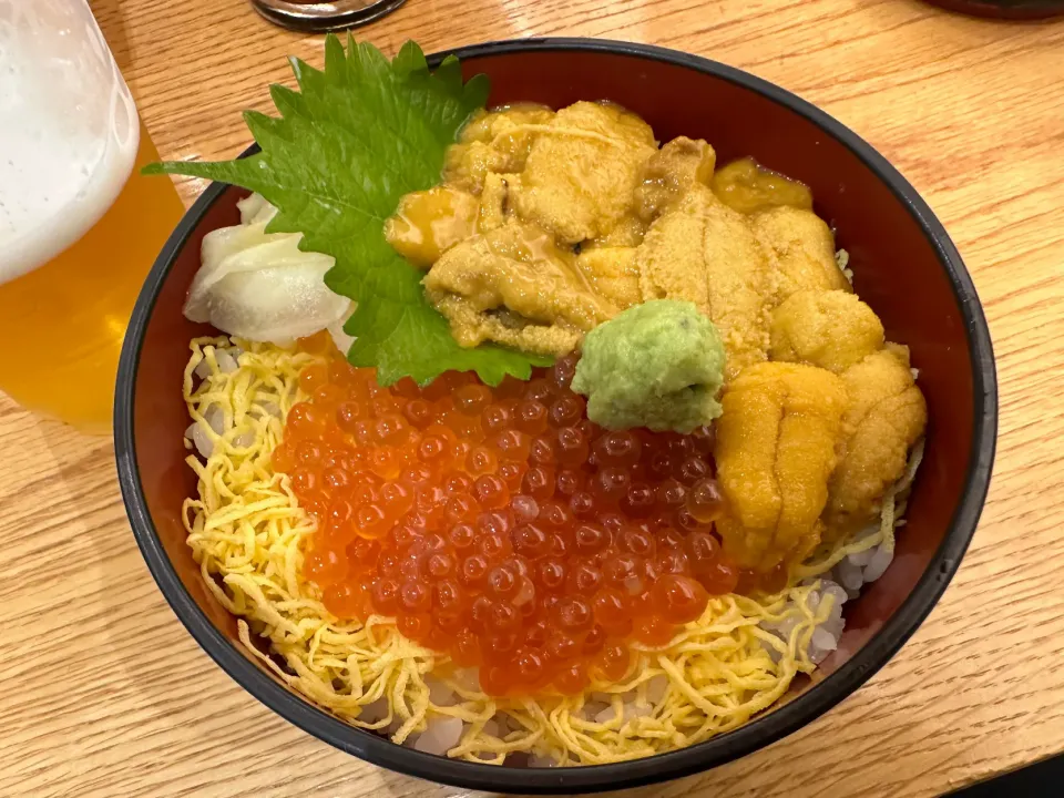 生うにいくら丼とビール🍺|buhizouさん