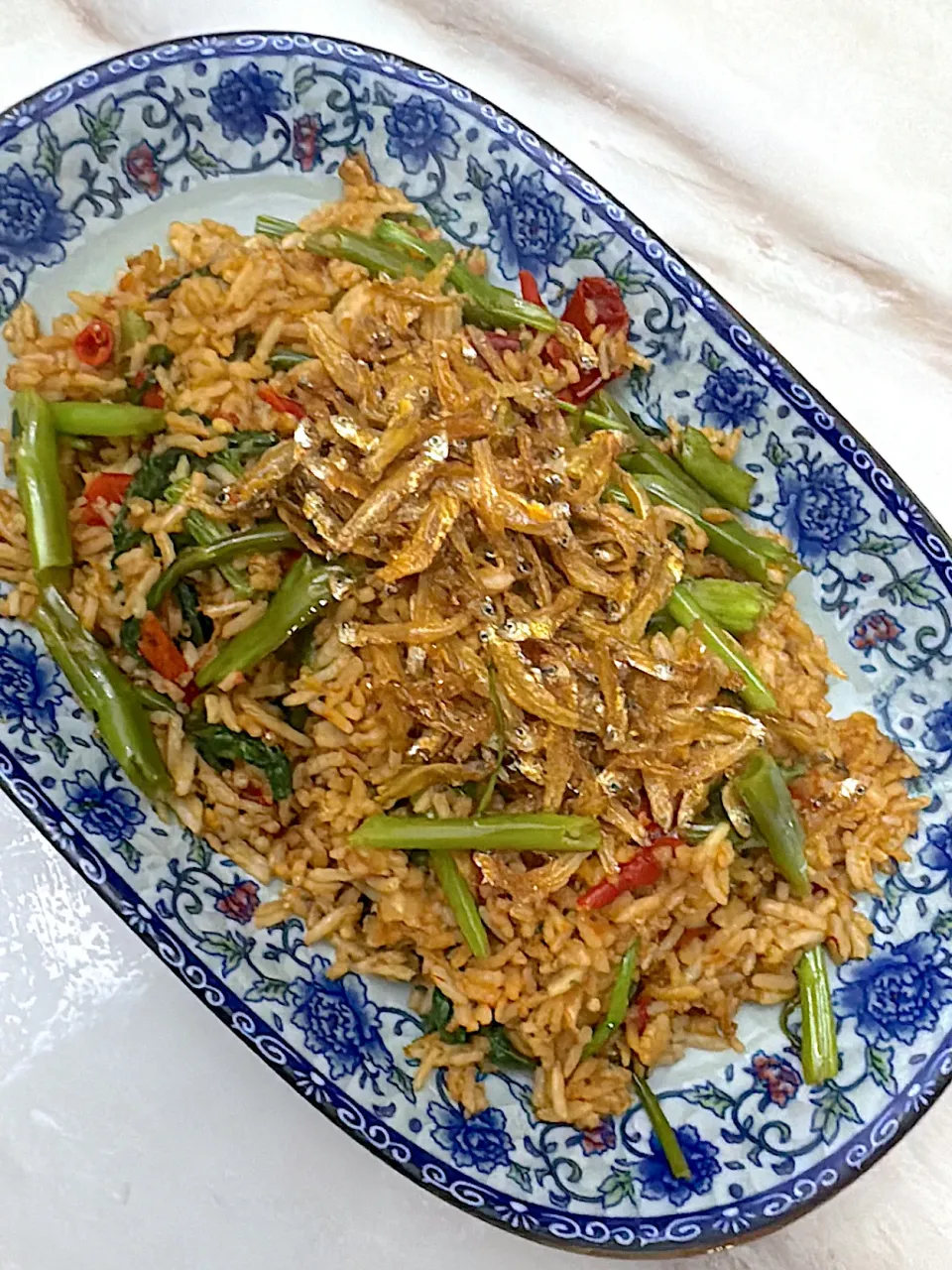 Nasi goreng kampung/ villager’s fried rice with hot chillies and dried anchovies|Jocelyn SETさん