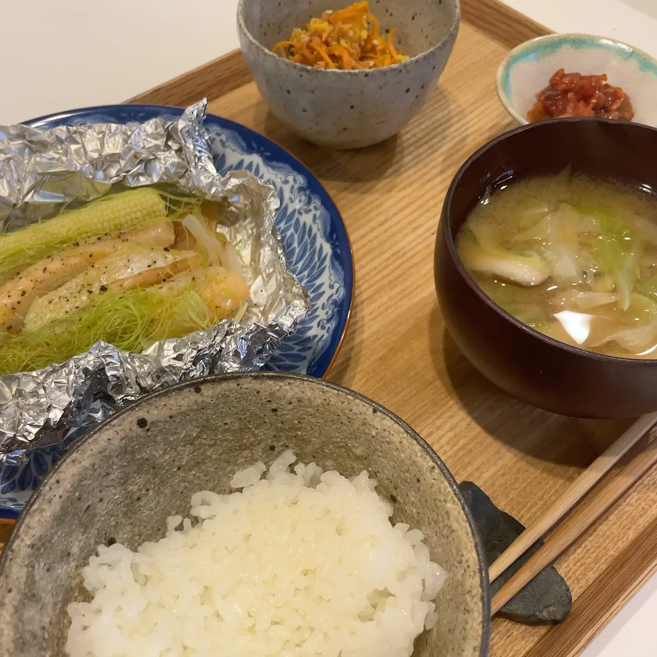 鮭ハラスとヤングコーンのホイル焼き定食|pontalさん