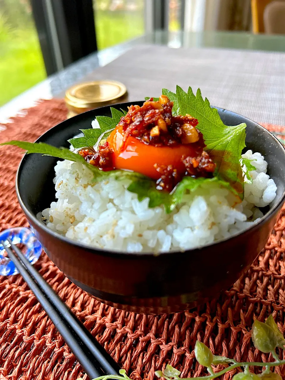 ひろりんさんの料理 青森にんにく🧄たっぷり✨食べるラー油 de スペシャルTKG|まなまな♡さん