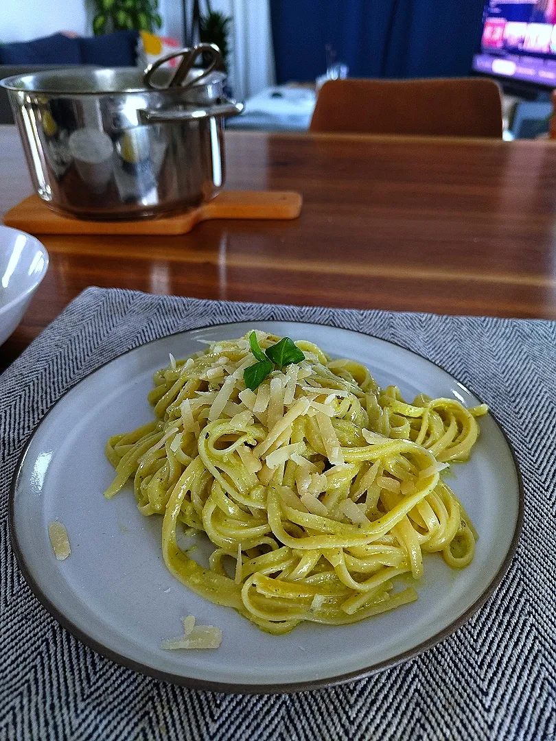 Pasta with lemon pesto|Vera Andrianova Forwerkさん