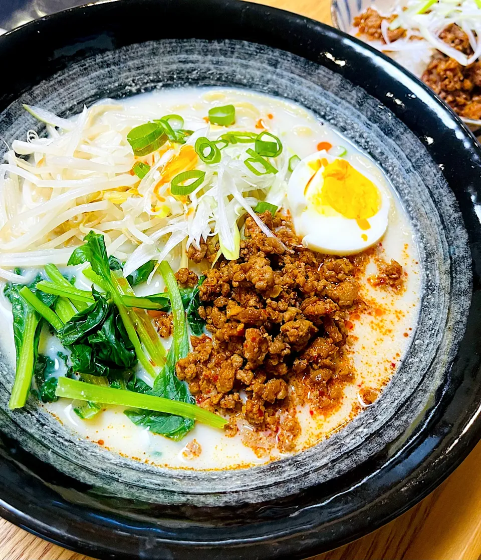 花椒ラー油たっぷり胡麻豆乳担々麺|sakieさん