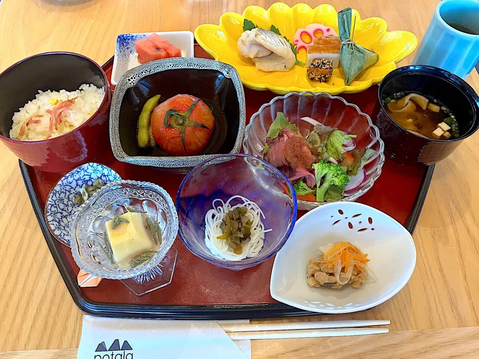 外食　お寺の境内のカフェで|侑子さん