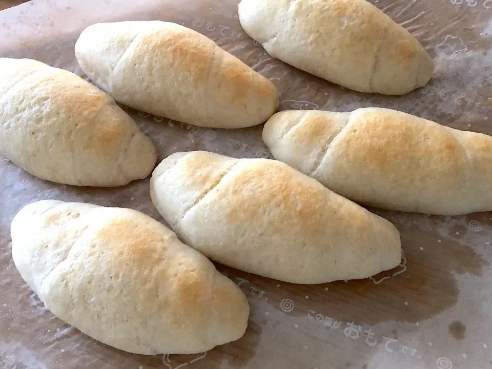 米粉のロールパン🥐|さおりさん