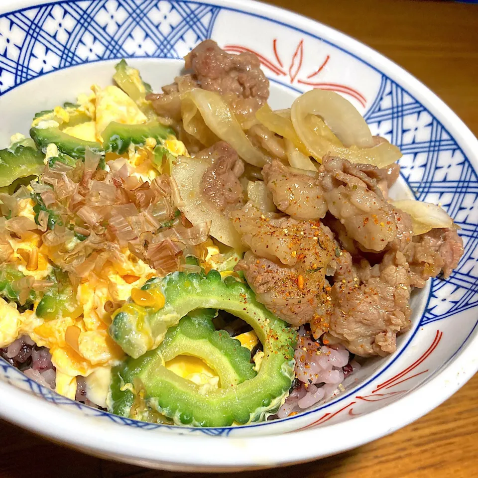 Snapdishの料理写真:ゴーヤ牛丼|Kさん