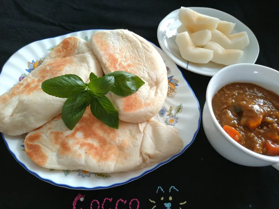 夏カレーの翌日にはチーズのナン✨|cocco+さん