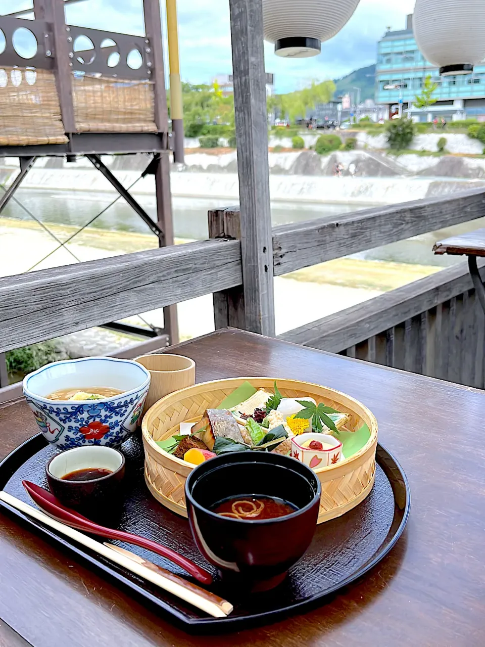 鴨川床|ただの栄養士さん