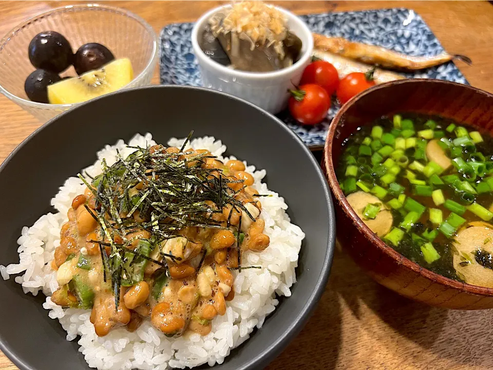 Snapdishの料理写真:ただの納豆ごはんな朝ごはん|Riccaさん