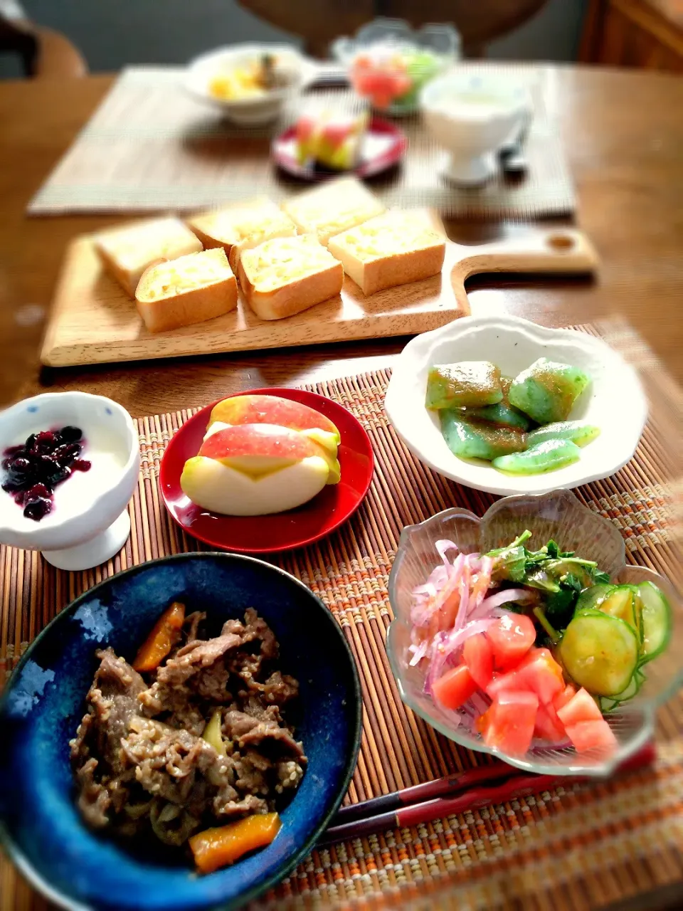 朝ごはん🌅！|まめころさん