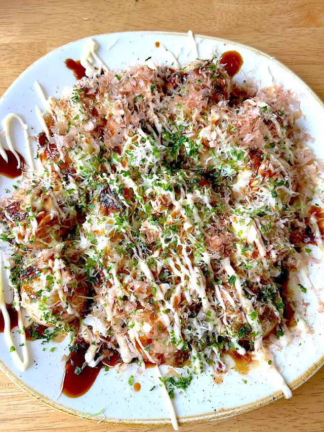 Snapdishの料理・レシピ写真:冷凍たこ焼きのドレスアップ｜くずしたこ焼きレシピ