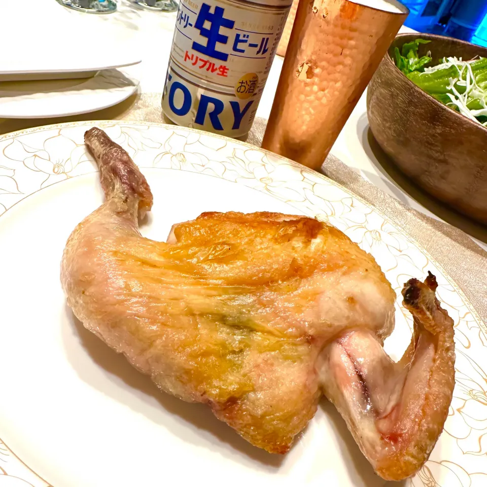 Snapdishの料理写真:ひな鳥のハーフカットグリル🔥塩で🍻😋|ナムナムさん