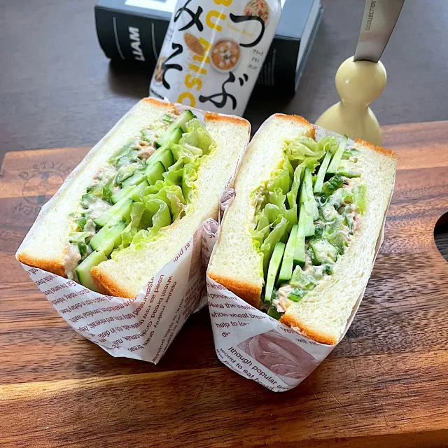 Snapdishの料理・レシピ写真:みどりのサンドイッチ🥪まぁちゃんの料理 ゴーヤとオクラのツナ和え✨｜ビジュアル系♡ボリューミーサンド♪