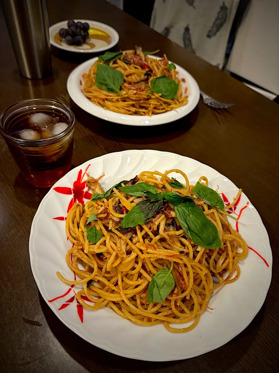 Snapdishの料理写真:全粒粉パスタと平茸のペペロンチーノ　麦茶|ch＊K*∀o(^^*)♪さん