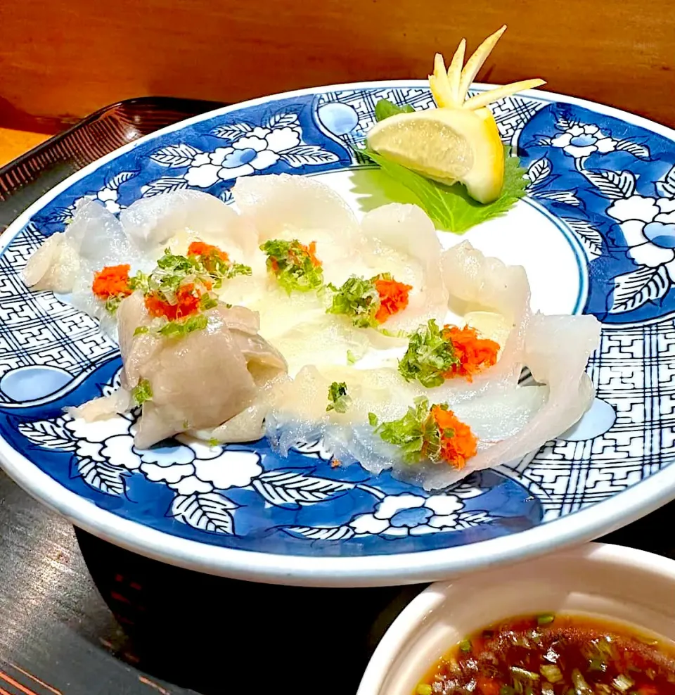 Halibut Sashimi|gonbenさん