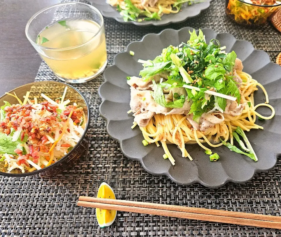 豚しゃぶとたっぷり野菜の胡麻ダレ仕立てパスタ|emiさん