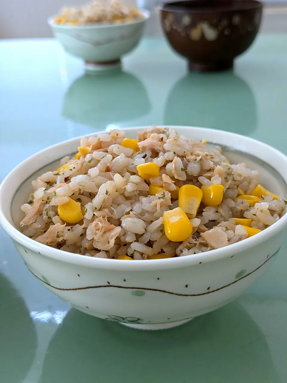 バターの風味香るツナ＆コーン混ぜご飯|かずにゃさん