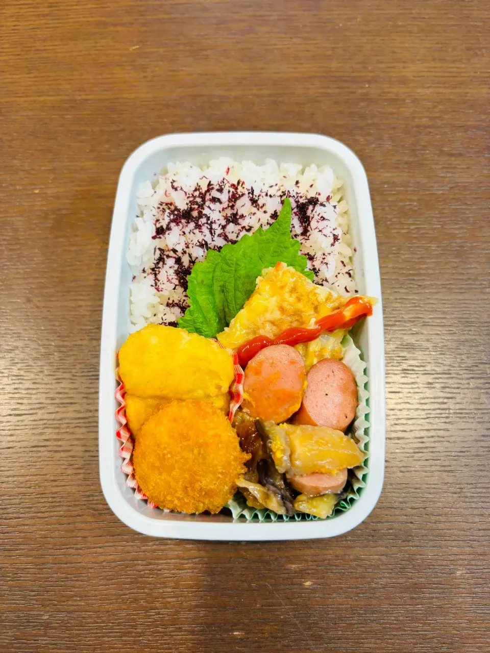 Snapdishの料理写真:二週間ぶり仕事弁当|ちはるさん