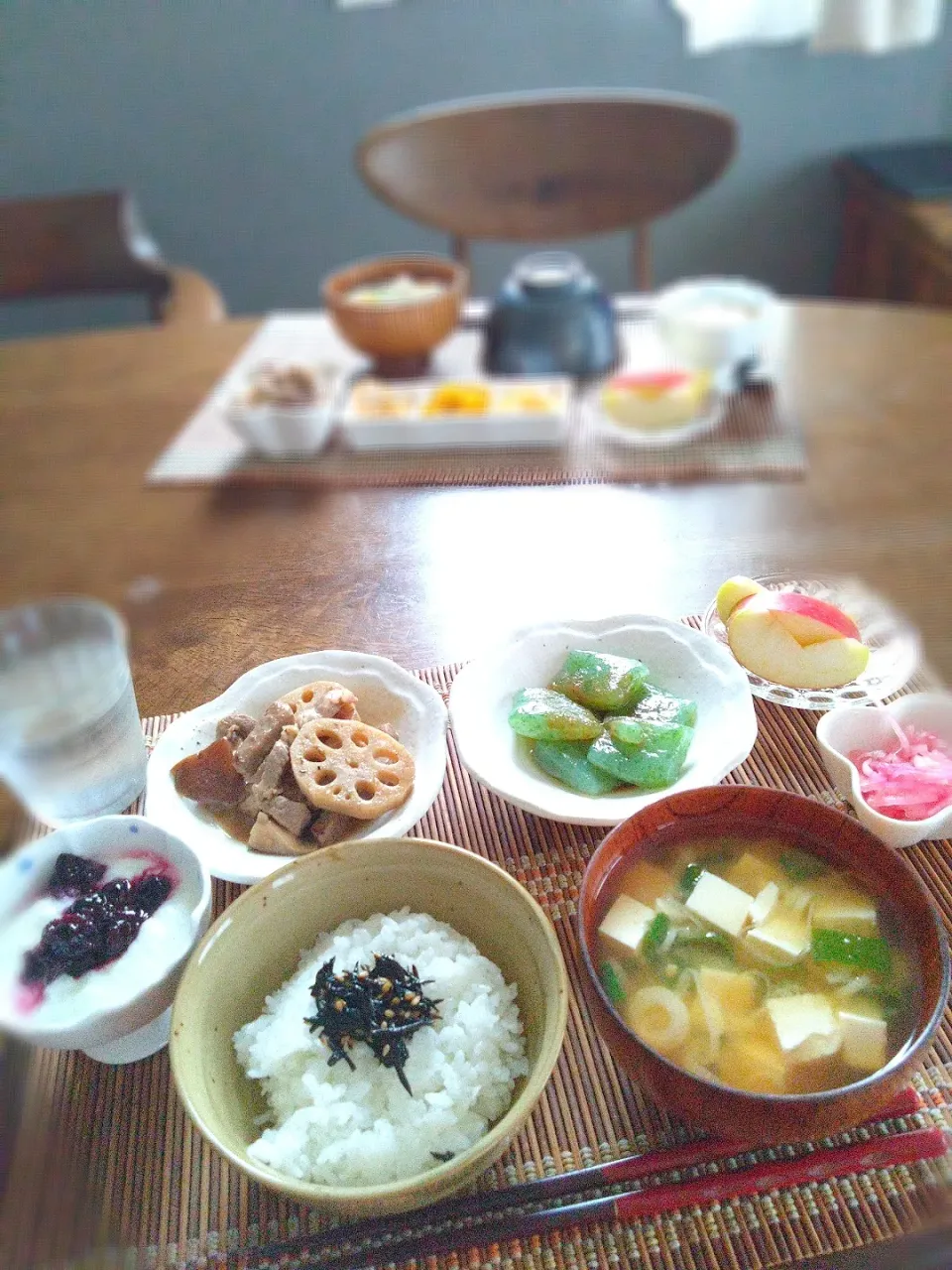 朝ごはん☔！|まめころさん