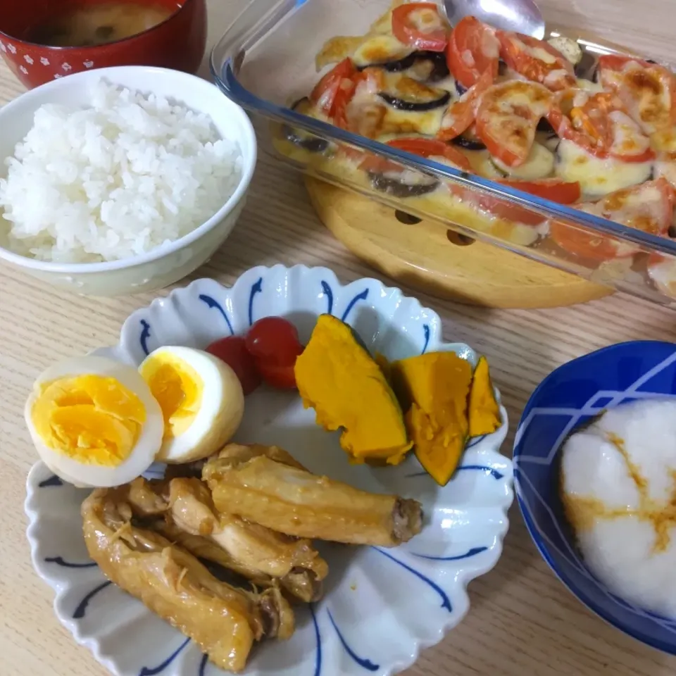 鶏スペアリブさっぱり煮
なすとトマトのチーズ焼き
とろろ|ちゃいさん