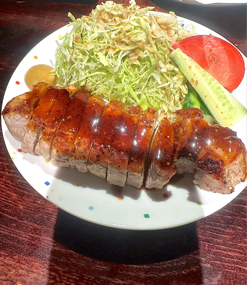 ロース厚焼き　うまい😋|タマチャンフーズさん