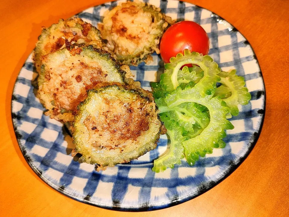 リンリンさんの料理 ゴーヤのエビ肉詰め|tamagomagomagoさん