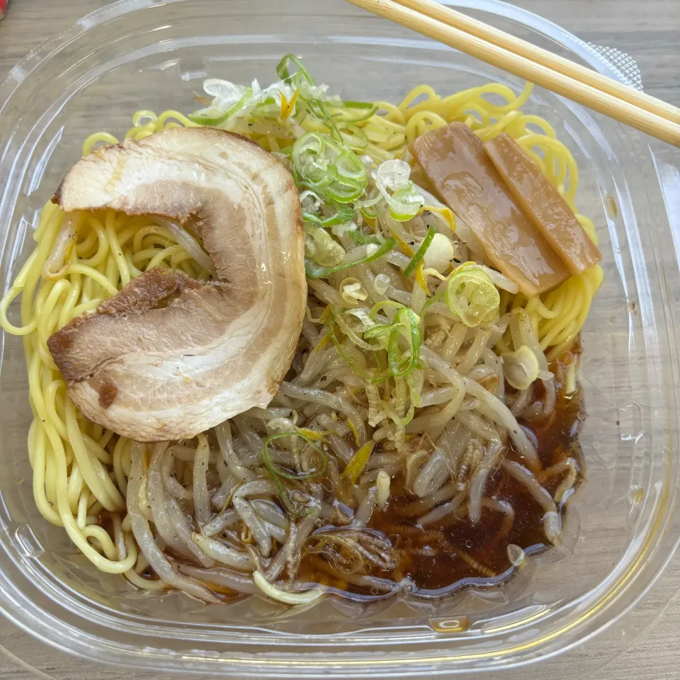 醤油とガラの旨味冷し醤油ラーメン(◍•ڡ•◍)❤|いつみさん