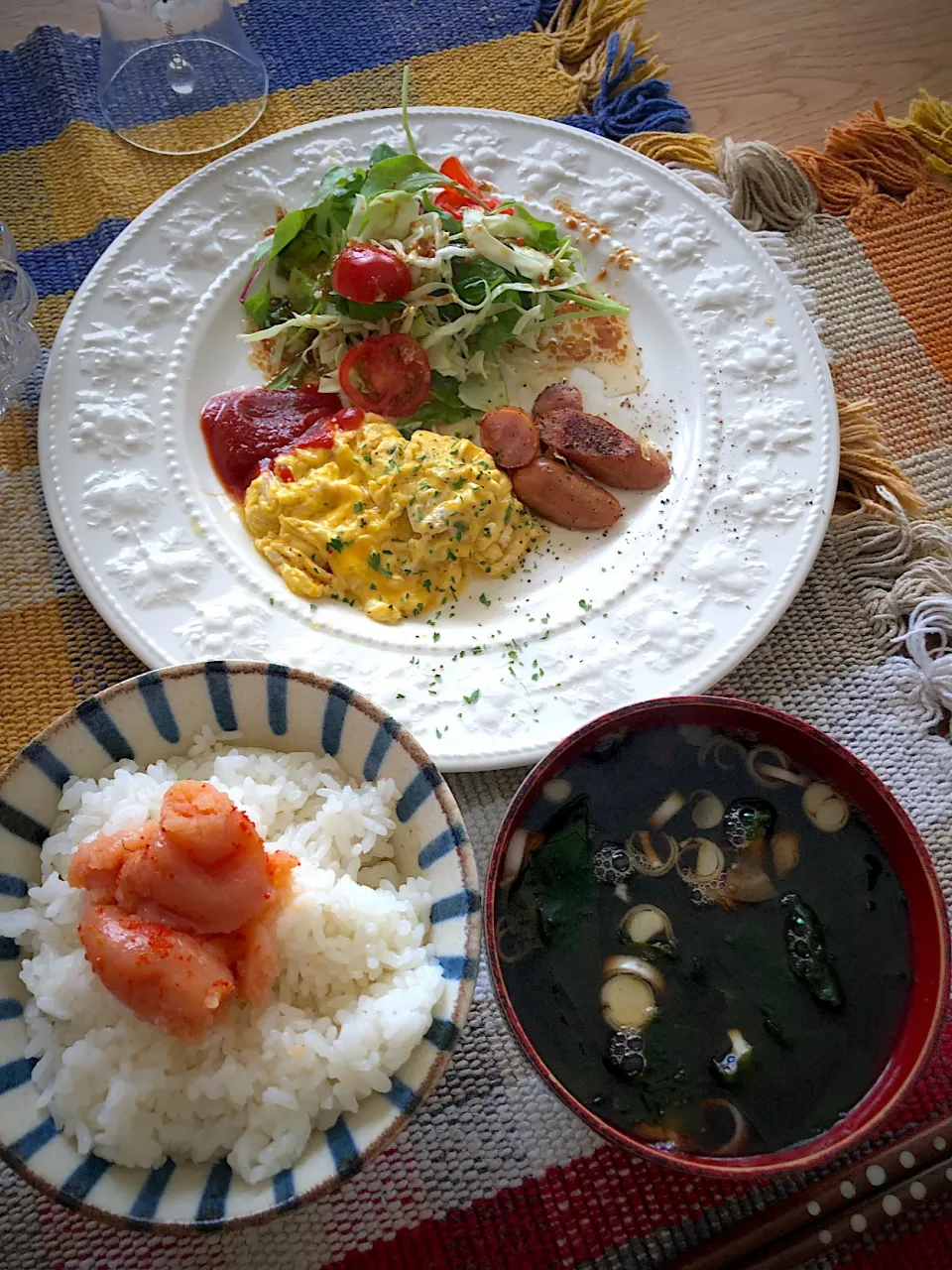 明太子乗せご飯と簡単おかずで朝ごはん🍚|Tina Tomoko😋さん